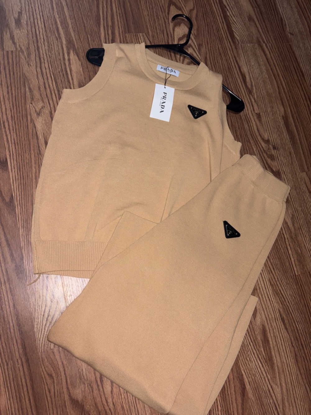 NWOT- Women’s 2 pc Luxury lookingCream Knit Vest and Joggers Set